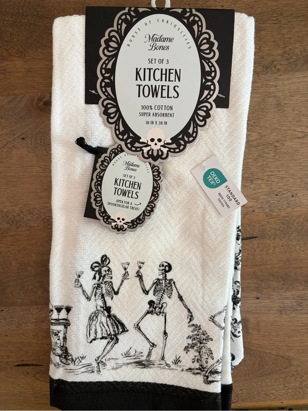 Madame Bones Halloween Towels Skeleton Party Dancing Drinking NWT